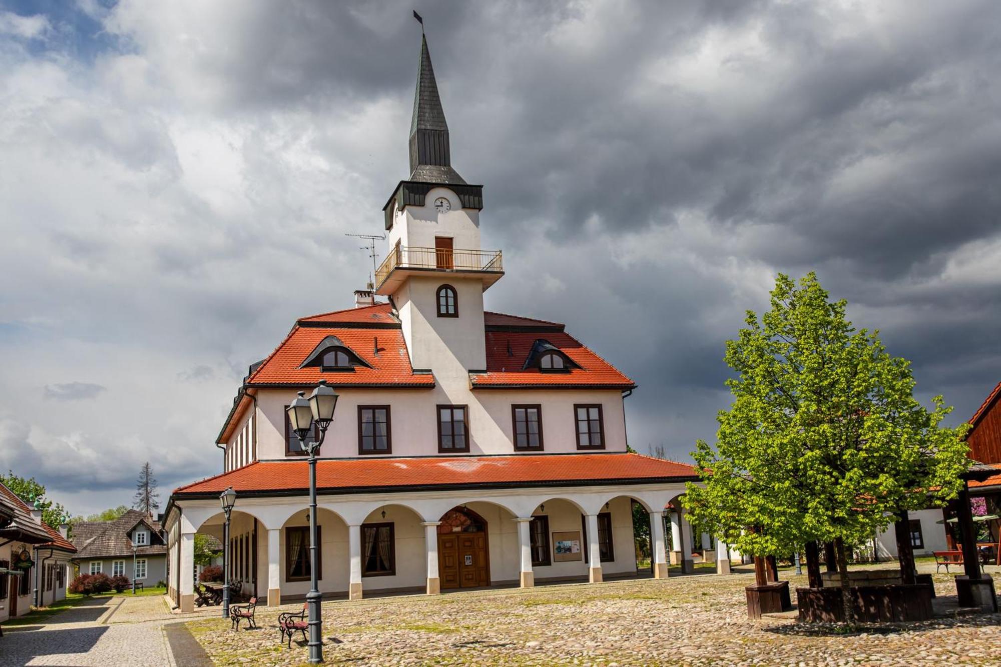 Nova.Galicja Hotel Nowy Sacz Exterior photo